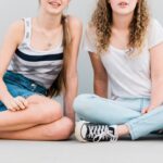 Influențele actuale asupra tinerilor: analiza curentelor de gândire